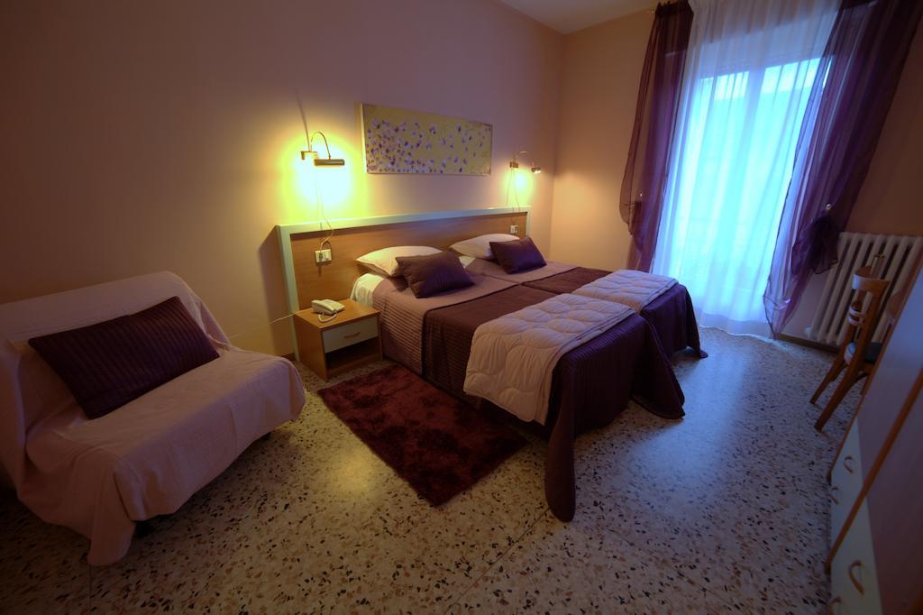 Hotel San Donnino Fidenza Kamer foto